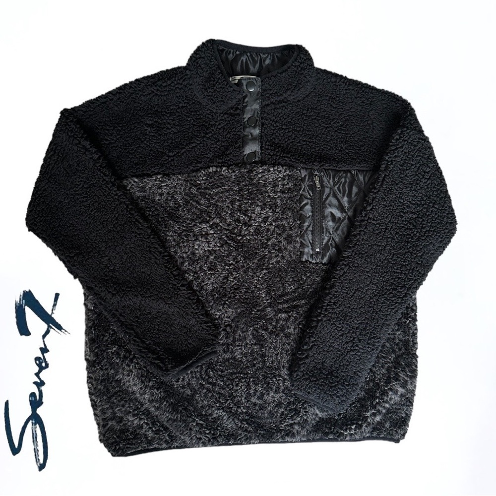 Seven 7 Women’s black fleece pullover